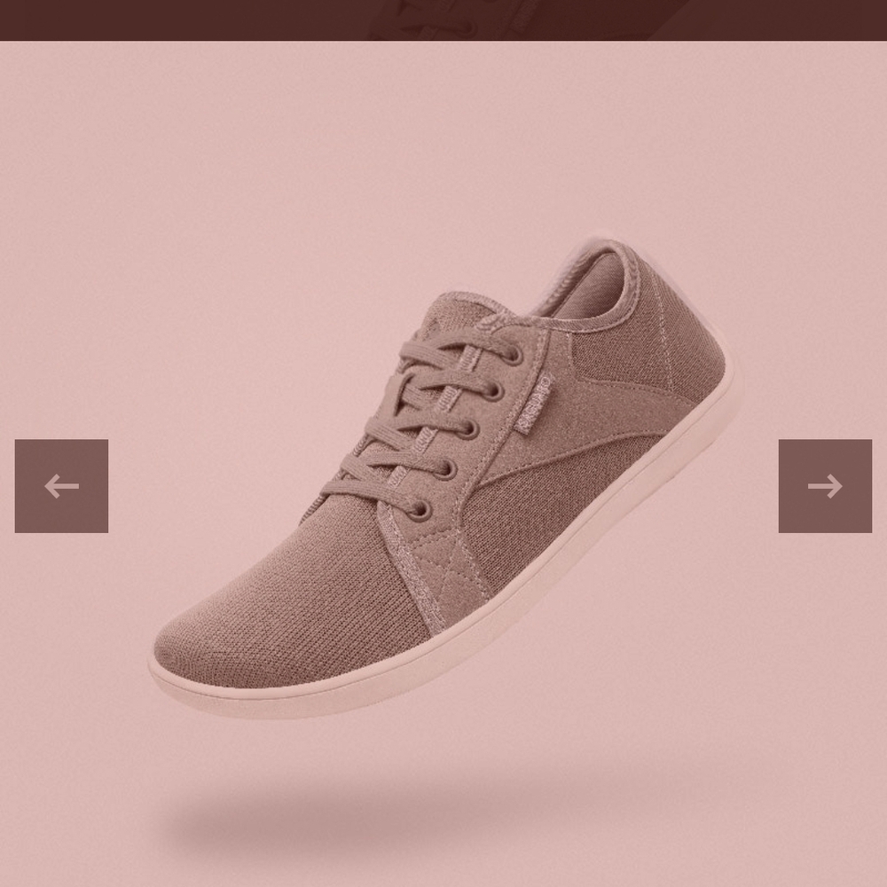 Saguaro Barefoot Gray and White Athletic Shoes with Minimalist Design